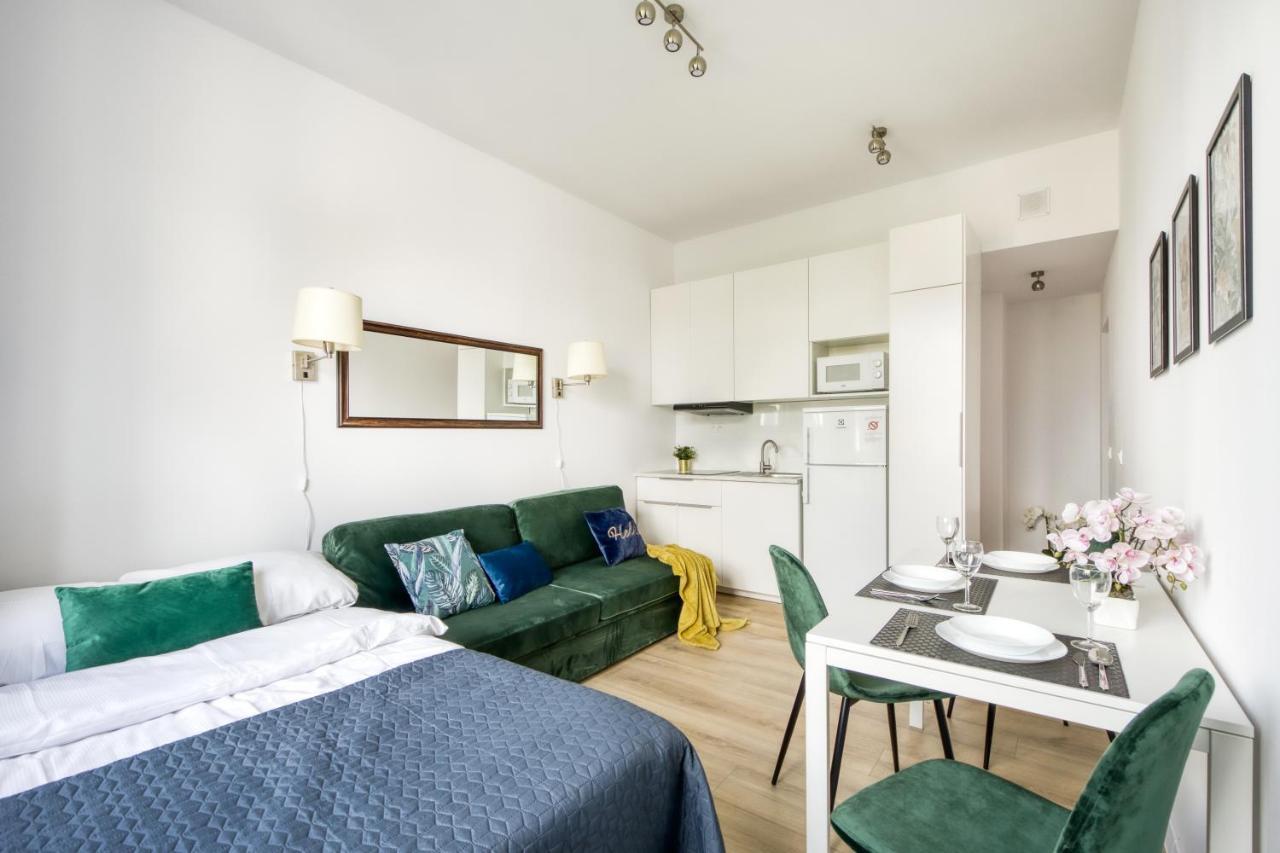 23 Unit Miniapartments Warszawa Lotnisko Okecie Fajne Ministudio Przy Bitwy Warszawskiej Varsóvia Exterior foto
